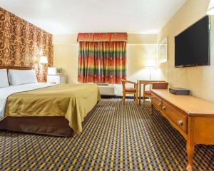 Imagen de la galería de Days Inn by Wyndham Jersey City, en Jersey City