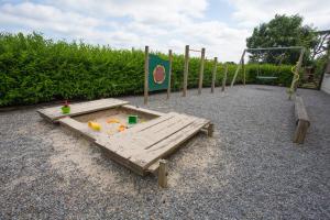 Area giochi per bambini di Decoy Country Cottages