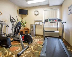 a gym with a treadmill and exercise equipment in a room at Quality Inn Vineland in Vineland