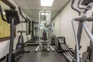 Fitness centrum a/nebo fitness zařízení v ubytování Quality Inn Hyde Park - Poughkeepsie North