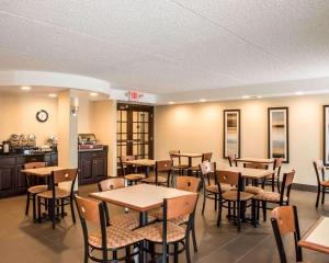 Ресторант или друго място за хранене в Quality Inn Springboro West