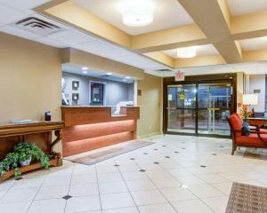 a lobby of a hospital with a waiting room at Spark By Hilton Muskogee in Muskogee