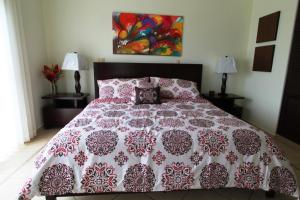 Uma cama ou camas num quarto em Diria #504