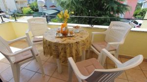 Balkón nebo terasa v ubytování Apartment Malinska, Krk 15