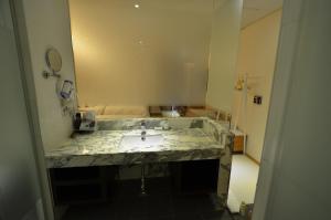 A bathroom at Sorae Hotel CACAO