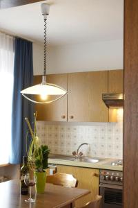 Una cocina o zona de cocina en Appartements Hotel-Garni Dolce Vita