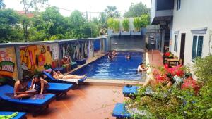 Sundlaugin á Siem Reap Pub Hostel eða í nágrenninu