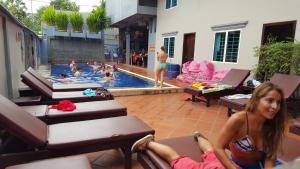 Sundlaugin á Siem Reap Pub Hostel eða í nágrenninu