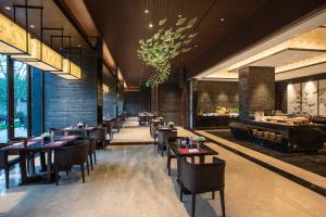 安吉悅榕莊餐廳或用餐的地方