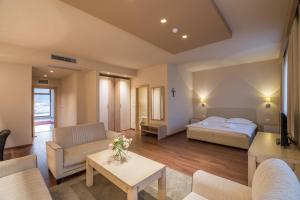 Photo de la galerie de l'établissement Hotel Quercus, à Međugorje 57 autres photos