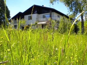 Vonkajšia záhrada v ubytovaní Gästezimmer Weiss
