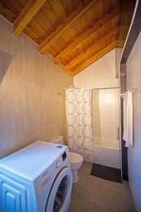 Koupelna v ubytování Casa do Nuno T2