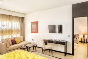 TV a/nebo společenská místnost v ubytování Barceló Casablanca