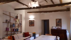 Ένα ή περισσότερα κρεβάτια σε δωμάτιο στο Casa LuMen