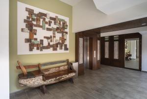 Posezení v ubytování Treasures Hotel and Suites