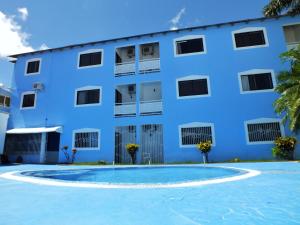 Bazén v ubytování Hotel Maracas Punta Cana nebo v jeho okolí