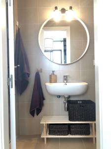 A bathroom at "Aires de Lumbreras" Duplex Terraza