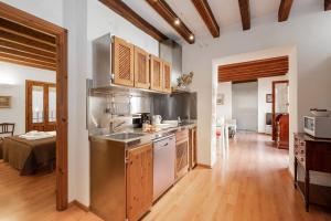 Kuchyň nebo kuchyňský kout v ubytování Ramón Llull House