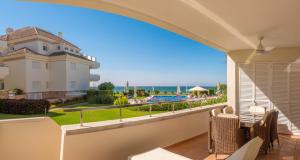 Bazén v ubytovaní Apt 321 Heaven Beach Apartments Guadalmansa Playa alebo v jeho blízkosti