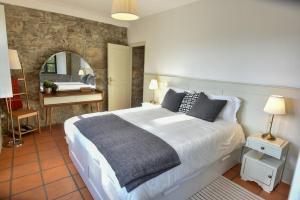 Gallery image of Quinta do Cedro in Torre