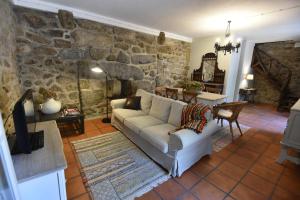 Gallery image of Quinta do Cedro in Torre