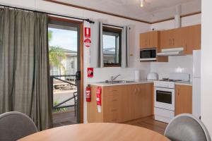 Gallery image of The Sundowner Cabin & Tourist Park in Whyalla