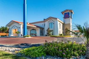 Gallery image of Motel 6-Euless, TX - DFW West in Euless