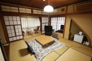 Posezení v ubytování Yamadaya Ryokan