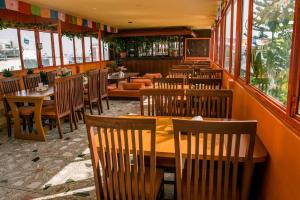 Restaurace v ubytování Hotel Nepalaya