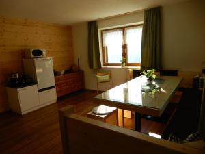 A kitchen or kitchenette at Mottnerhof