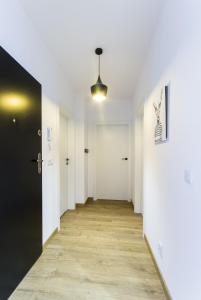 Fotografia z galérie ubytovania Nowy Apartament Atal Tower - Garaż - Taras Widokowy - Centrum vo Vroclavi