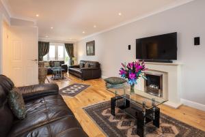 A seating area at The Bluestone Villa