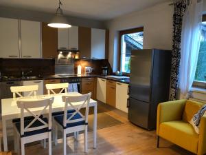 Kuchyňa alebo kuchynka v ubytovaní Apartment Ida