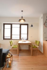 Posedenie v ubytovaní Apartamenty Kora