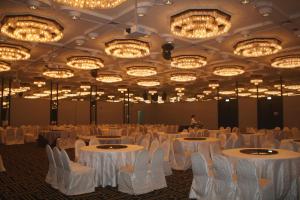 Restoran atau tempat lain untuk makan di Concorde Hotel Singapore