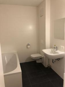 Koupelna v ubytování Appartement am Berg