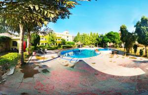The swimming pool at or close to Hill View