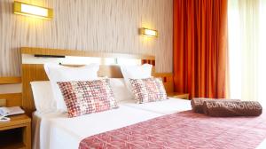 Posteľ alebo postele v izbe v ubytovaní Sumus Hotel Stella and Spa 4S Adults Recommended