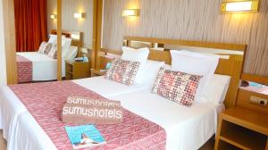 Posteľ alebo postele v izbe v ubytovaní Sumus Hotel Stella and Spa 4S Adults Recommended