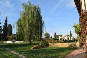 A garden outside Borgo San Giusto