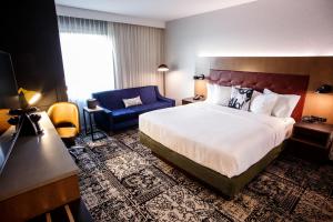 Postel nebo postele na pokoji v ubytování Hotel Rock Lititz + 25 fotografií
