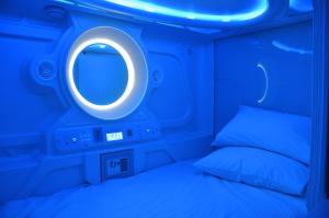 Postel nebo postele na pokoji v ubytování NAP CORNER - Napfor Sale - PRIV HOTELS