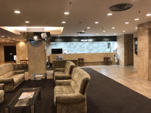 Posezení v ubytování Narita U-City Hotel