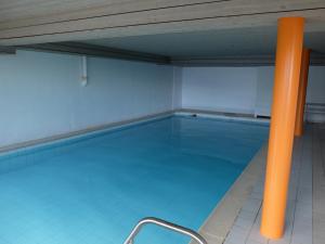 Bazén v ubytování Appartement tout confort nebo v jeho okolí