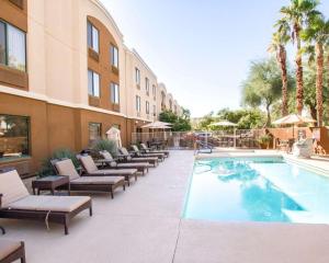 Bazén v ubytování Sleep Inn North Scottsdale near Mayo Clinic nebo v jeho okolí