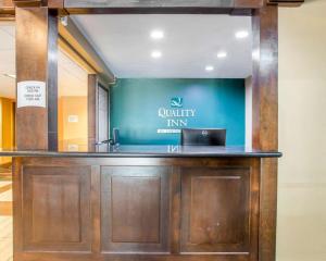 a counter in a hospital lobby with acision at Quality Inn near Mammoth Mountain Ski Resort in Mammoth Lakes