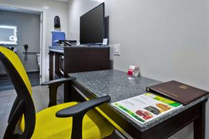 Billede fra billedgalleriet på Bay Area Inn & Suites i Hayward