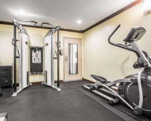 a room with a gym with a treadmill at Quality Inn San Diego I-5 Naval Base in San Diego
