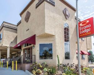 a store front of a store with a sign in front at Econo Lodge Inn & Suites Fallbrook Downtown in Fallbrook