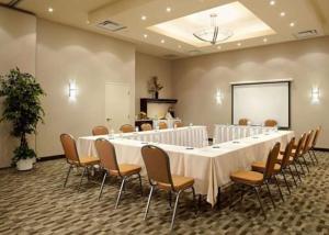 Gallery image of Quality Inn & Suites in Brossard